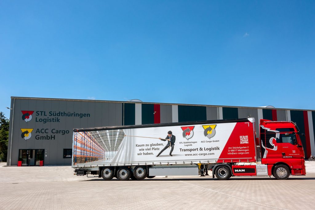Seitenansicht Lkw-Trailer ACC Cargo GmbH